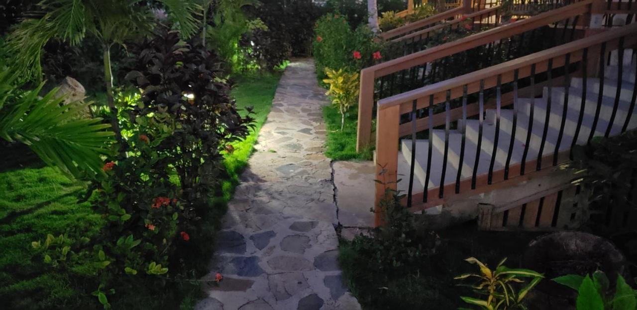 Bayview Vacation Apartments Spanish Town Esterno foto